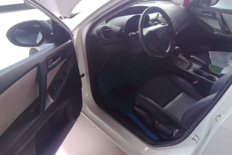 Used Mazda 3 2015 Sedan 1.6L Automatic Comfort Model Driver Seat