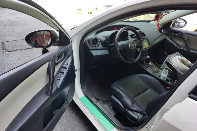 Used Mazda 3 2015 Sedan 1.6L Automatic Comfort Model Driver Seat