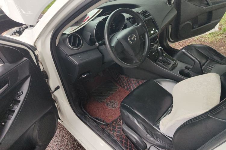 Used Mazda 3 2015 Sedan 1.6L Manual Comfort Model Driver Seat
