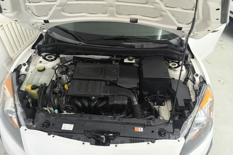 Used Mazda 3 2015 Hatchback 1.6L Manual Comfort Edition Engine Bay