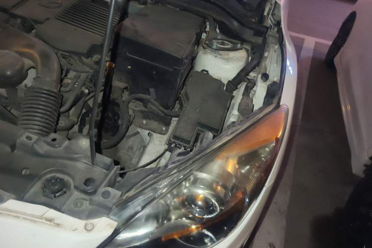 Used Mazda 3 2015 Sedan 1.6L Automatic Comfort Model Engine Bay Left