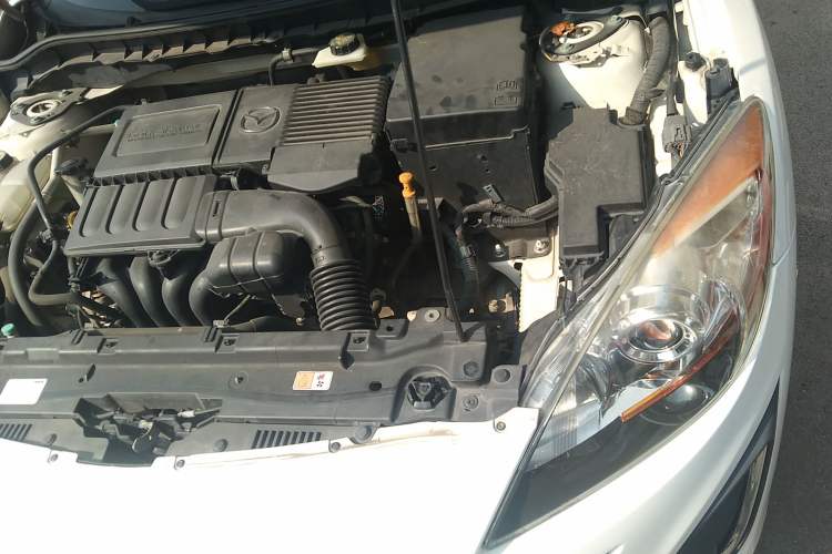 Used Mazda 3 2015 Sedan 1.6L Automatic Elite Model Engine Bay Left