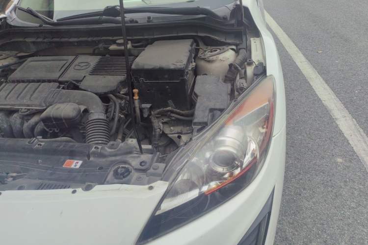 Used Mazda 3 2015 Hatchback 1.6L Automatic Elite Model Engine Bay Left