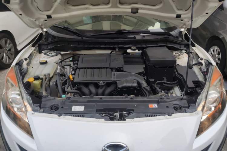 Used Mazda 3 2015 Hatchback 1.6L Manual Comfort Edition Engine Bay