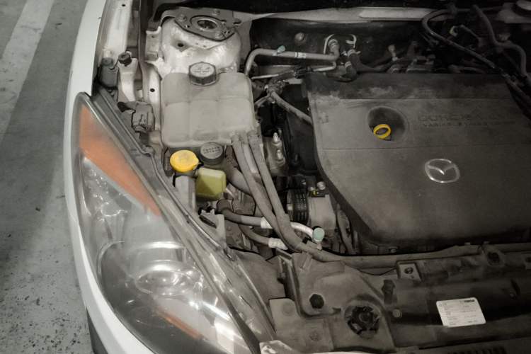 Used Mazda 3 2015 Hatchback 2.0L Automatic Sport Model Engine Bay Right