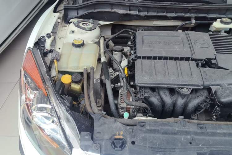 Used Mazda 3 2015 Sedan 1.6L Automatic Comfort Model Engine Bay Right