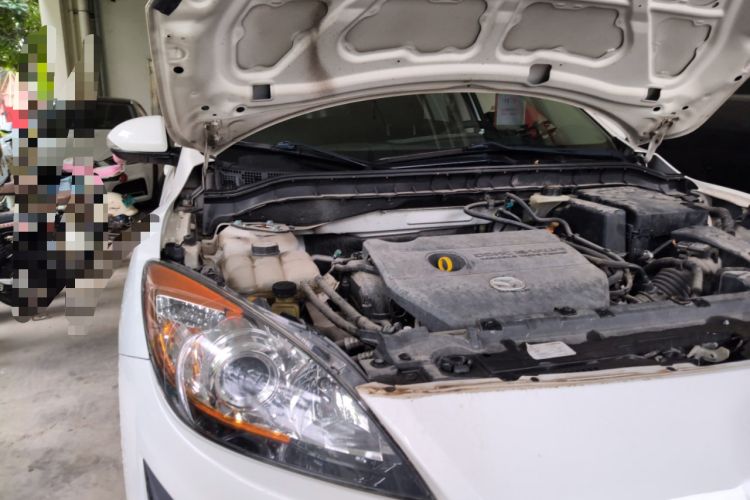 Used Mazda 3 2015 Hatchback 2.0L Automatic Sport Model Engine Bay Right