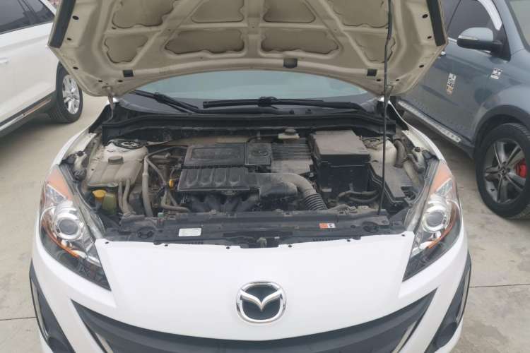 Used Mazda 3 2015 Hatchback 1.6L Manual Comfort Edition Engine Bay