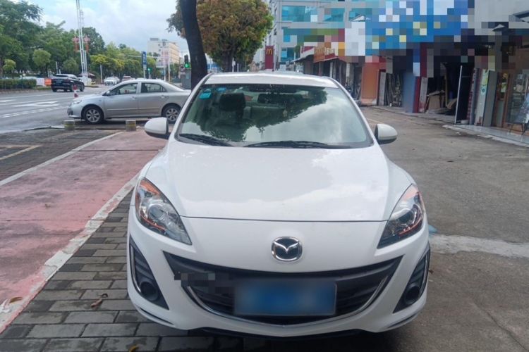 Used Mazda 3 2015 Sedan 1.6L Automatic Comfort Model Exterior 1
