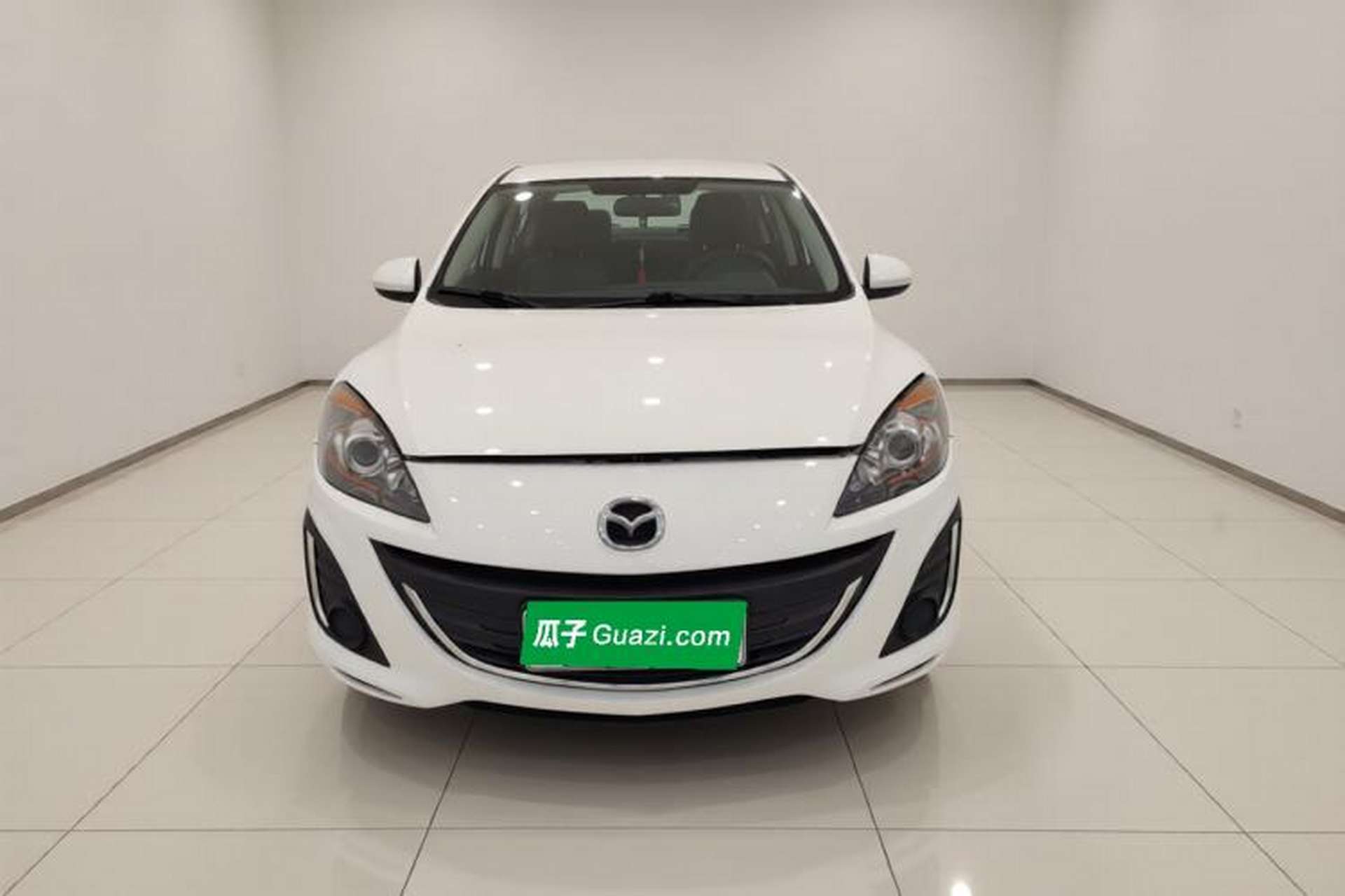 Used Mazda 3 2015 Sedan 1.6L Manual Comfort Model Exterior 1