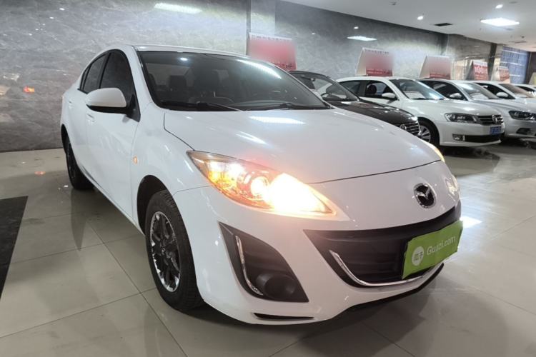 Used Mazda 3 2015 Sedan 1.6L Automatic Comfort Model Exterior 1