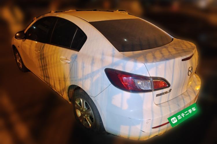 Used Mazda 3 2015 Sedan 1.6L Automatic Comfort Model Exterior 3