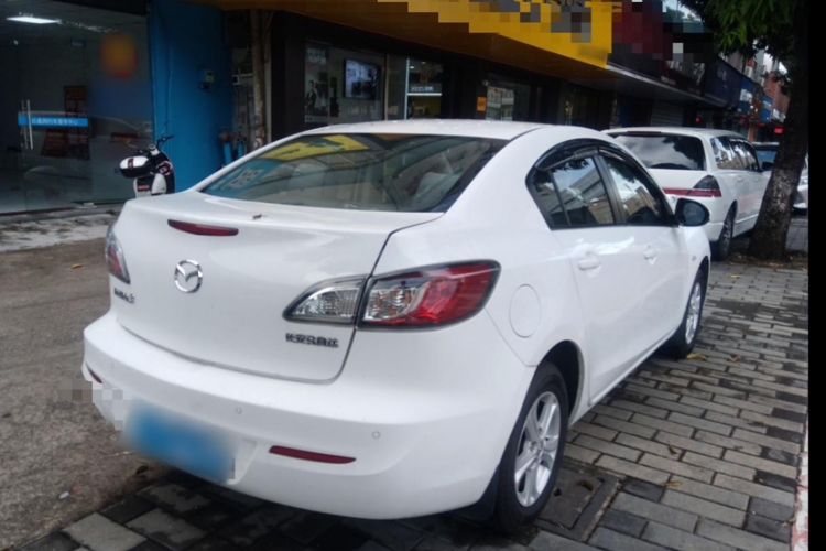 Used Mazda 3 2015 Sedan 1.6L Automatic Comfort Model Exterior 4
