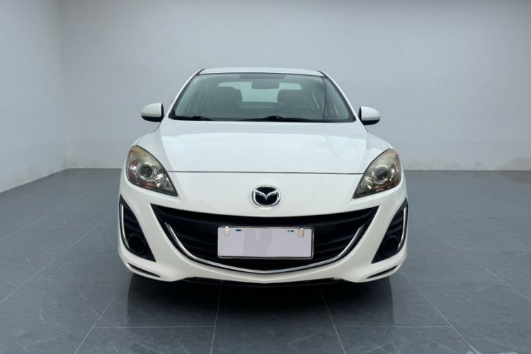 Used Mazda 3 2015 Sedan 1.6L Automatic Comfort Model Exterior 5