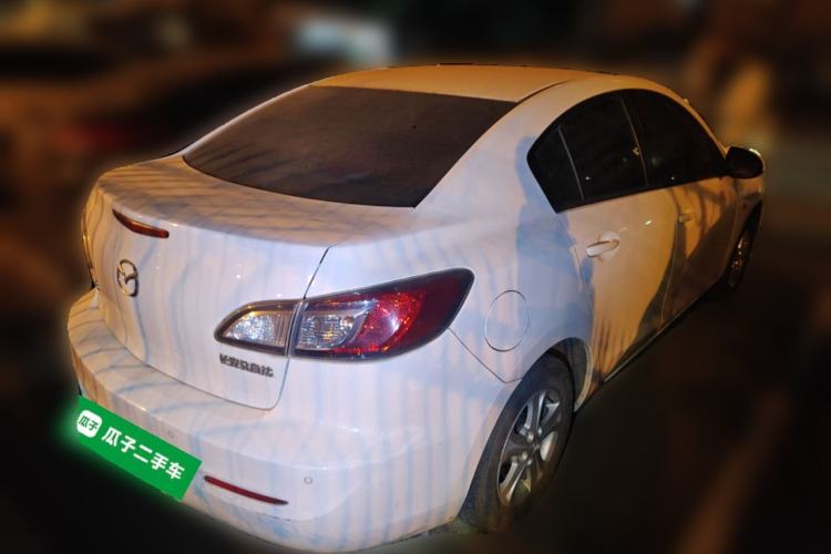 Used Mazda 3 2015 Sedan 1.6L Automatic Comfort Model Exterior 5
