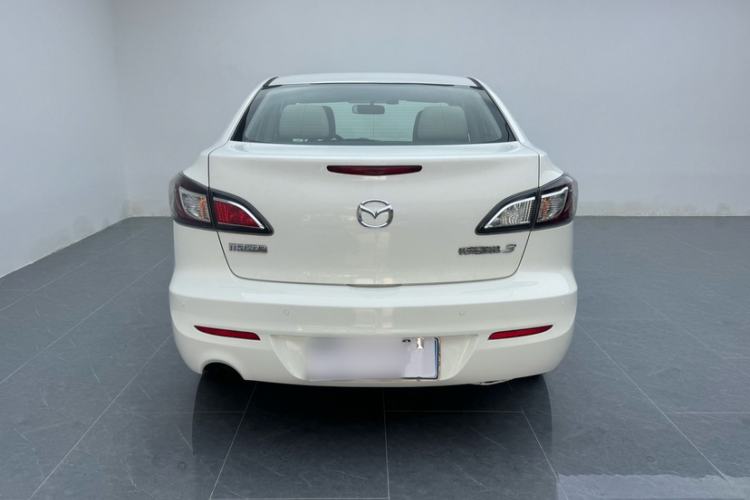 Used Mazda 3 2015 Sedan 1.6L Automatic Comfort Model Exterior 7