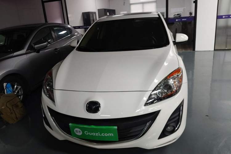 Used Mazda 3 2015 Sedan 1.6L Automatic Elite Model Front