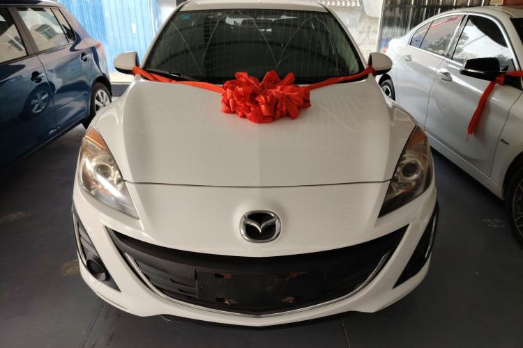 Used Mazda 3 2015 Sedan 1.6L Manual Comfort Model Front