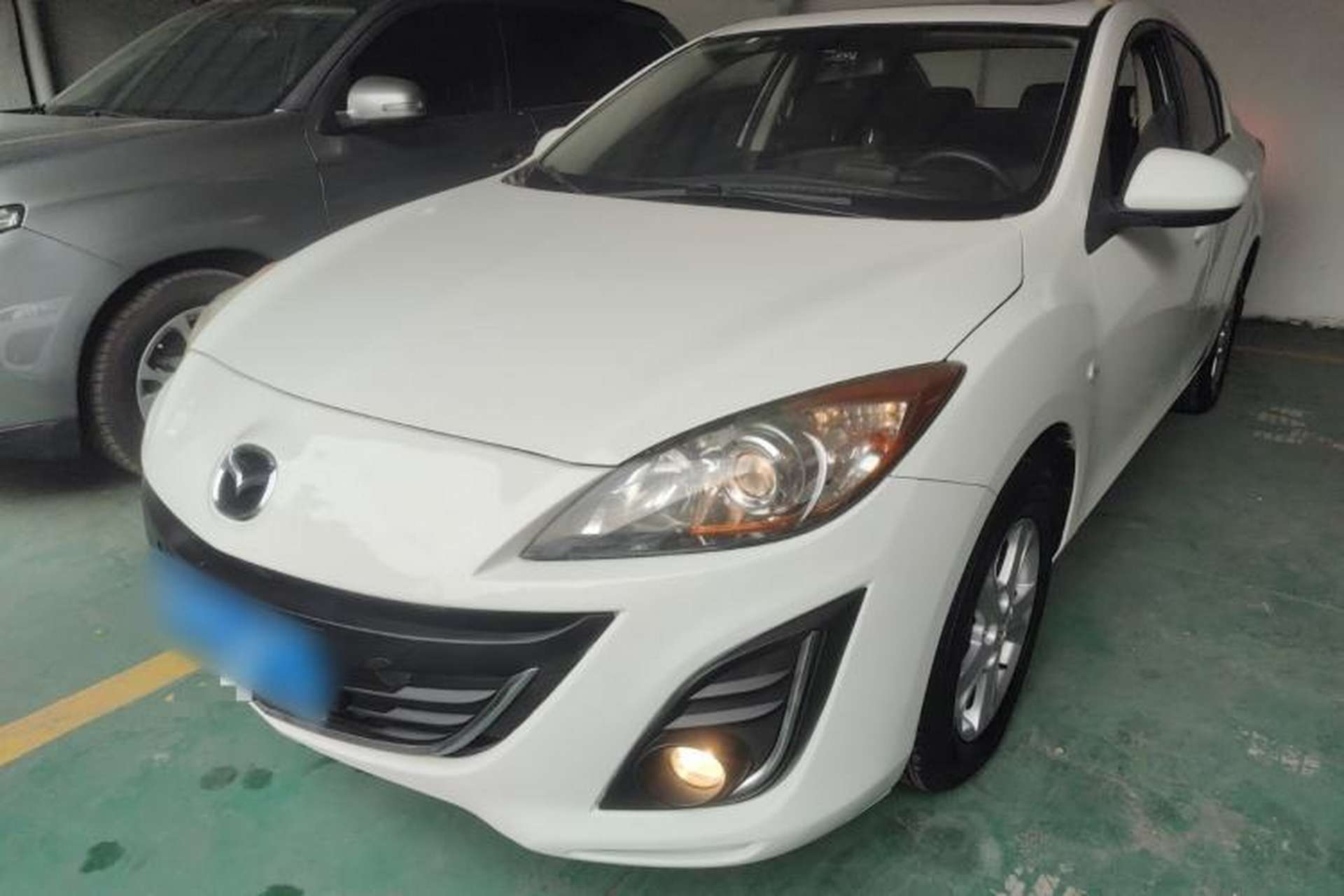 Used Mazda 3 2015 Sedan 1.6L Automatic Elite Model Front Left 45 Deg