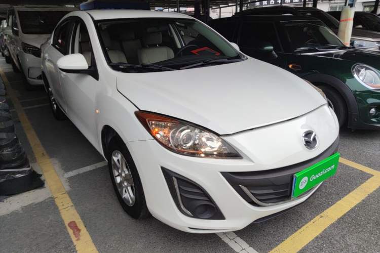 Used Mazda 3 2015 Sedan 1.6L Automatic Comfort Model Front Right 45 Deg