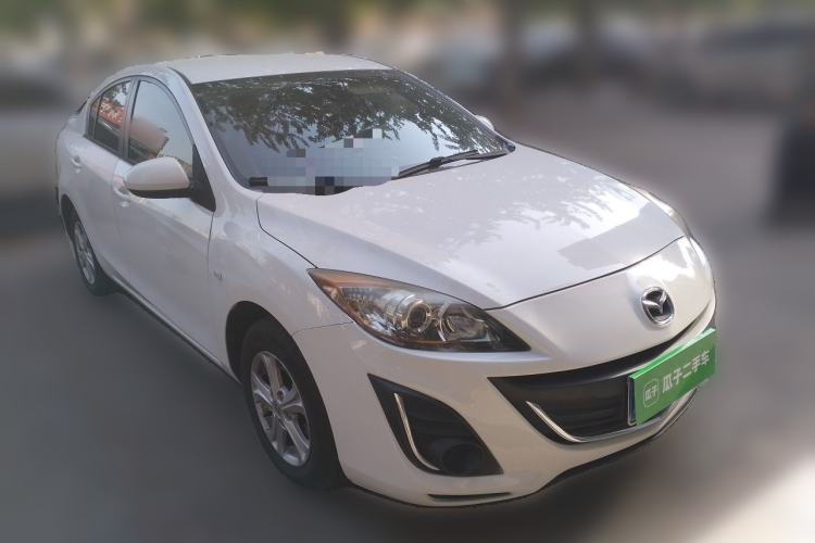 Used Mazda 3 2015 Sedan 1.6L Automatic Comfort Model Front Right 45 Deg