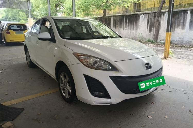 Used Mazda 3 2015 Sedan 1.6L Automatic Comfort Model Front Right 45 Deg