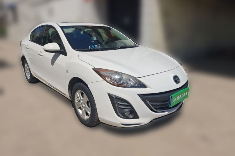 Used Mazda 3 2015 Sedan 1.6L Automatic Elite Model Front Right 45 Deg