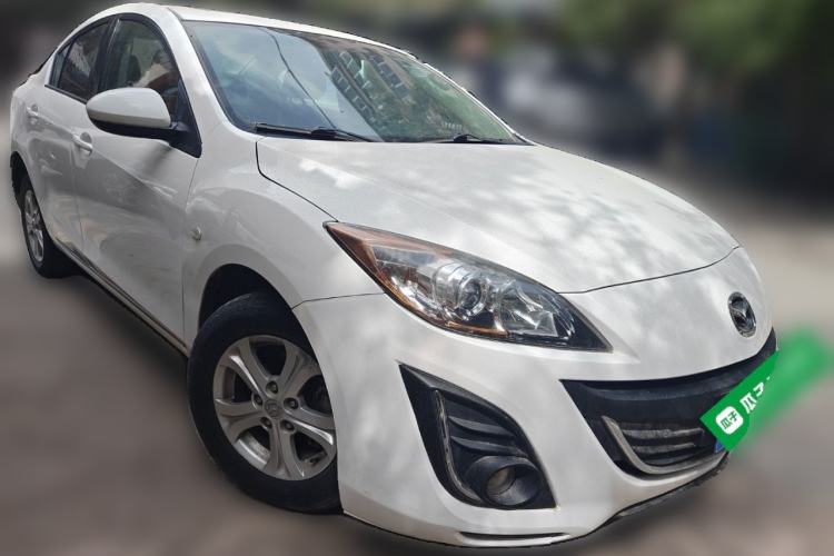 Used Mazda 3 2015 Sedan 1.6L Automatic Elite Model Front Right 45 Deg