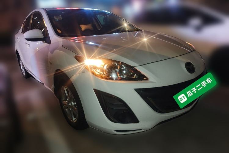 Used Mazda 3 2015 Sedan 1.6L Automatic Comfort Model Front Right 45 Deg