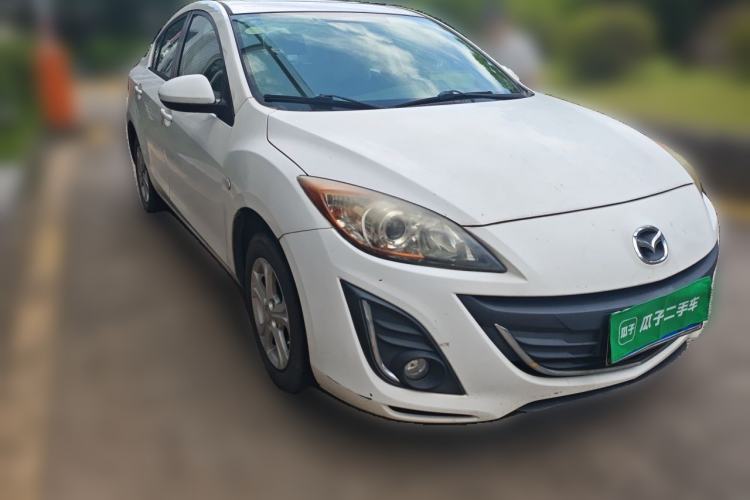 Used Mazda 3 2015 Sedan 1.6L Automatic Elite Model Front Right 45 Deg