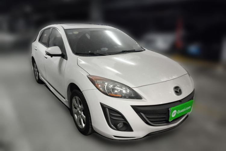 Used Mazda 3 2015 Hatchback 2.0L Automatic Sport Model Front Right 45 Deg