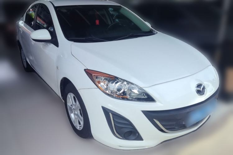 Used Mazda 3 2015 Sedan 1.6L Automatic Comfort Model Front Right 45 Deg