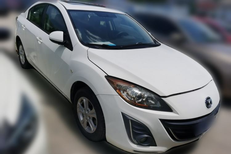 Used Mazda 3 2015 Sedan 1.6L Automatic Elite Model Front Right 45 Deg