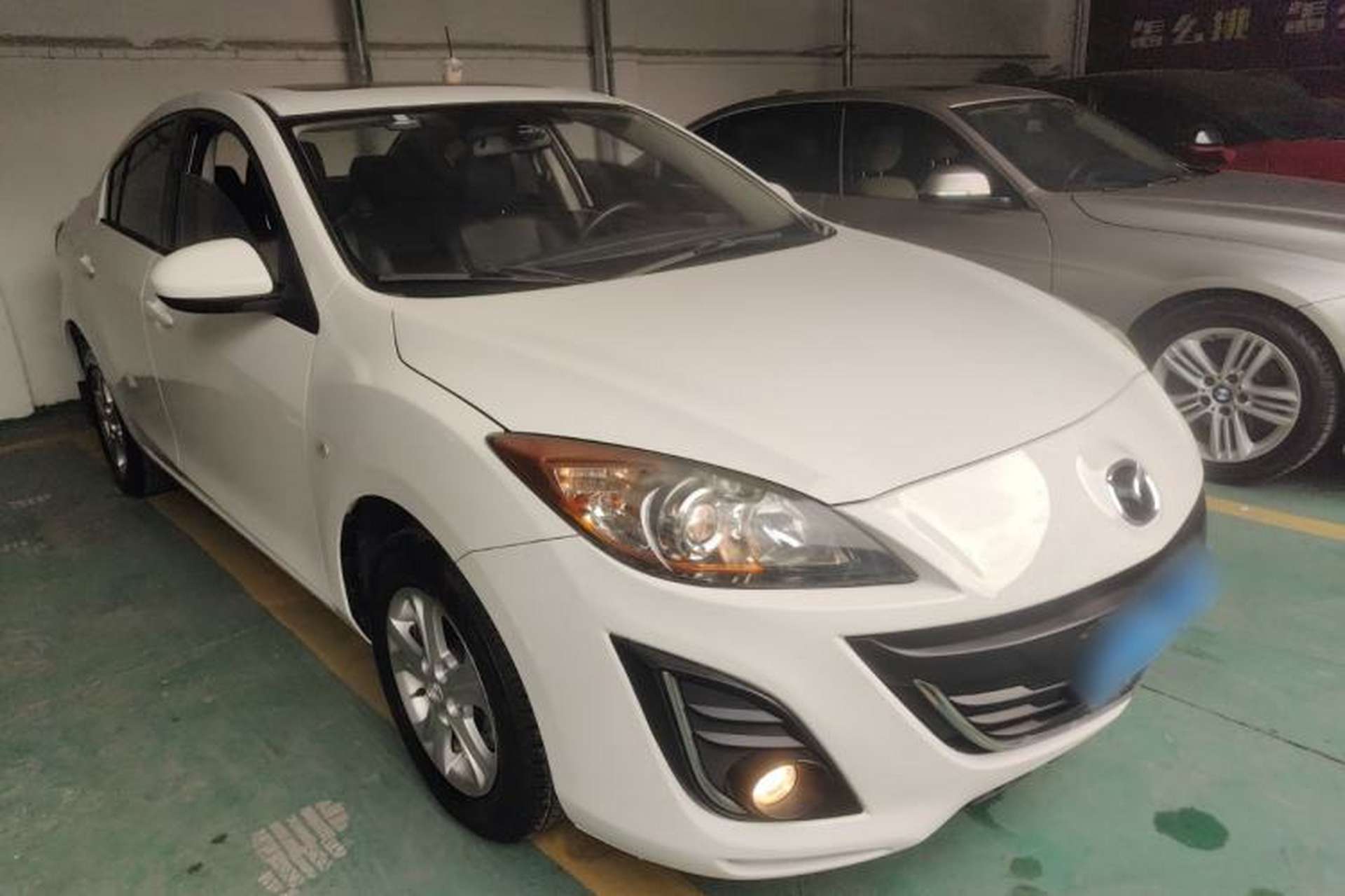 Used Mazda 3 2015 Sedan 1.6L Automatic Elite Model Front Right 45 Deg