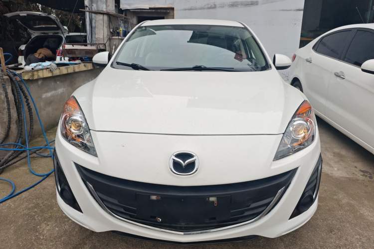 Used Mazda 3 2015 Sedan 1.6L Automatic Comfort Model Front