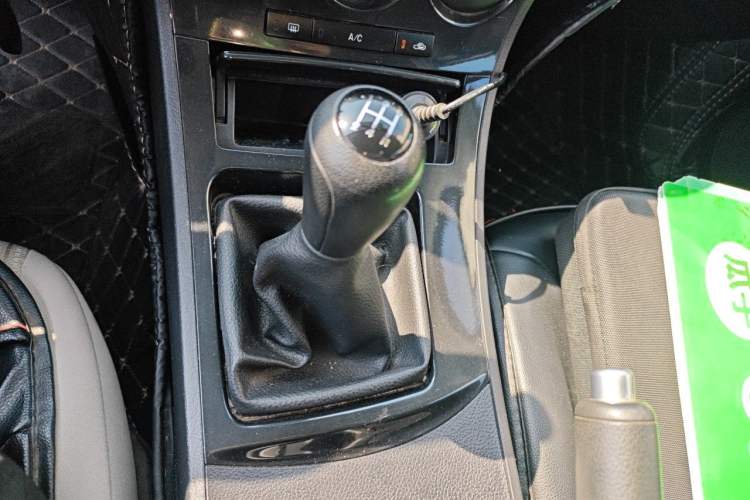 Used Mazda 3 2015 Sedan 1.6L Manual Comfort Model Gear Lever