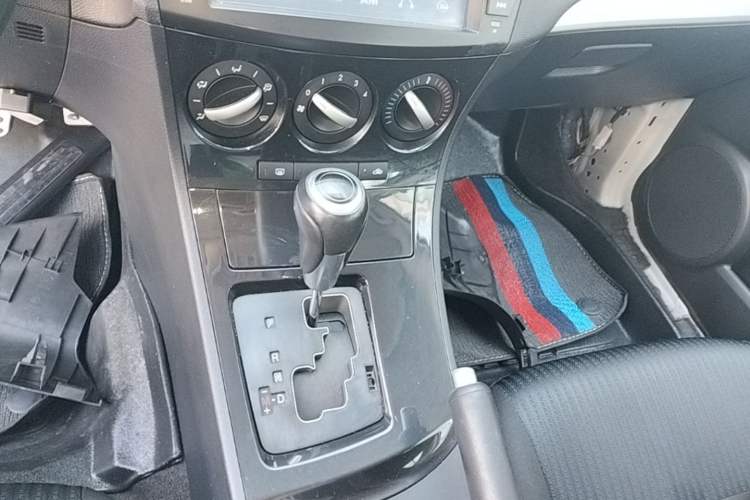 Used Mazda 3 2015 Sedan 2.0L Automatic Sport Model Gear Lever