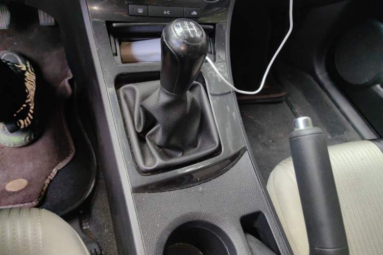 Used Mazda 3 2015 Sedan 1.6L Manual Comfort Model Gear Lever