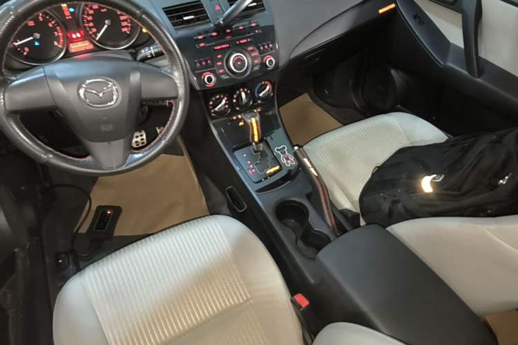 Used Mazda 3 2015 Sedan 1.6L Automatic Comfort Model Gear Lever