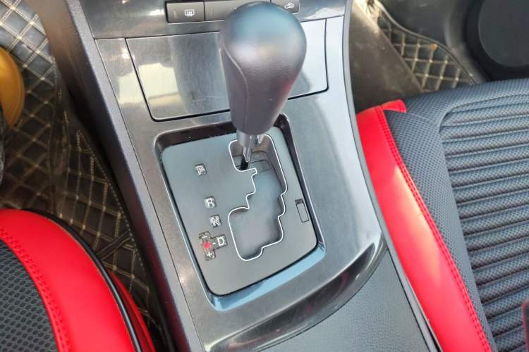 Used Mazda 3 2015 Sedan 1.6L Automatic Elite Model Gear Lever