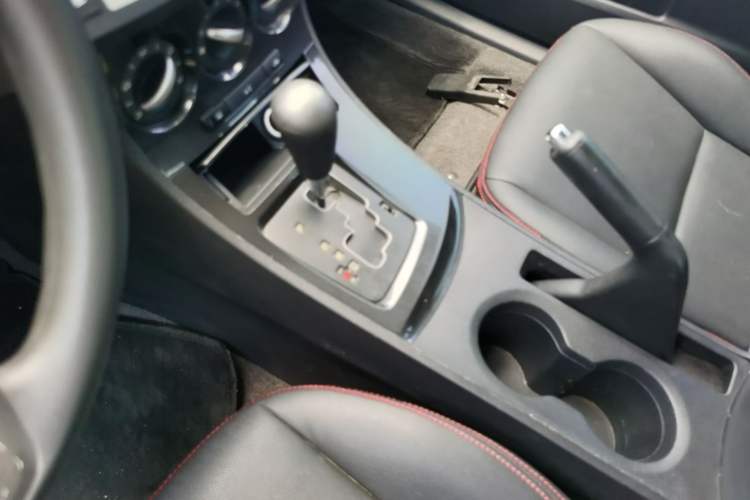 Used Mazda 3 2015 Sedan 1.6L Automatic Elite Model Gear Lever
