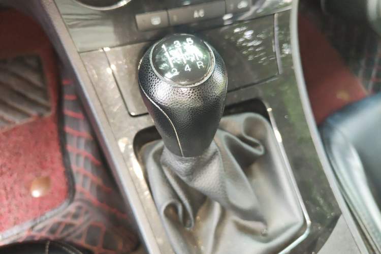 Used Mazda 3 2015 Sedan 1.6L Manual Comfort Model Gear Lever