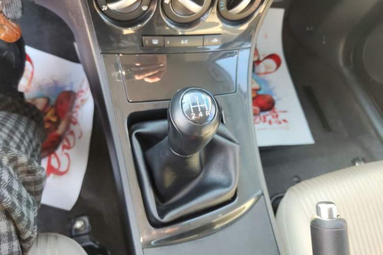 Used Mazda 3 2015 Sedan 1.6L Manual Comfort Model Gear Lever