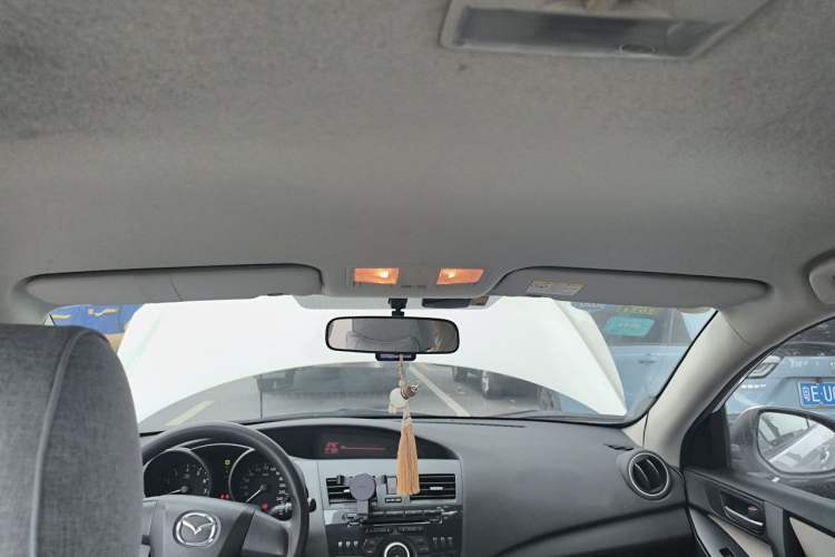 Used Mazda 3 2015 Sedan 1.6L Automatic Comfort Model Headliner