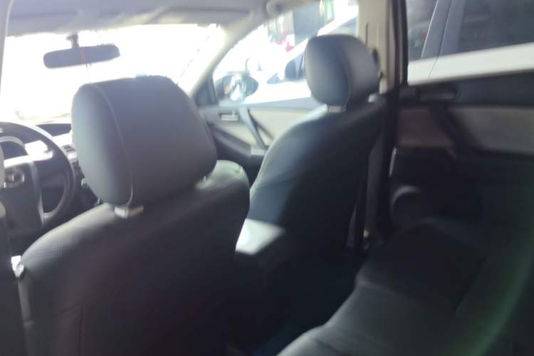 Used Mazda 3 2015 Sedan 1.6L Automatic Comfort Model Headliner