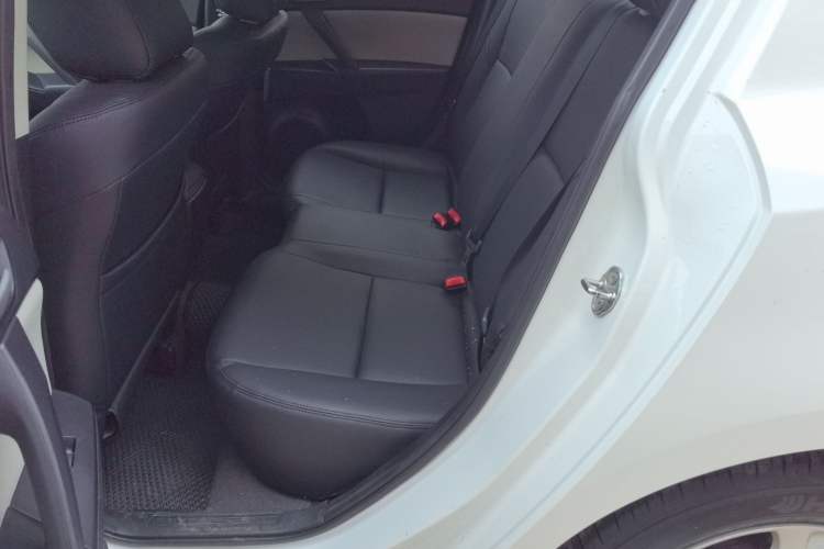 Used Mazda 3 2015 Sedan 1.6L Automatic Comfort Model Interior 1