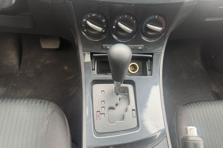 Used Mazda 3 2015 Hatchback 1.6L Automatic Elite Model Interior 1