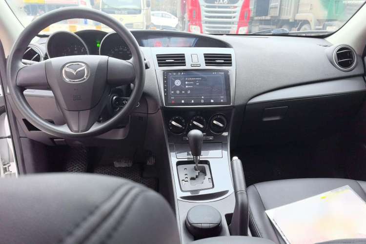 Used Mazda 3 2015 Sedan 1.6L Automatic Comfort Model Interior 3