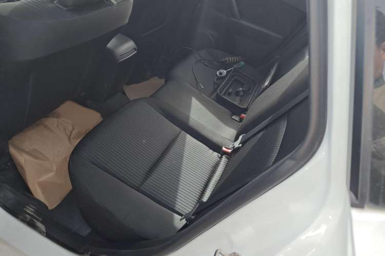 Used Mazda 3 2015 Hatchback 1.6L Automatic Elite Model Interior 4