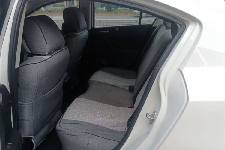 Used Mazda 3 2015 Sedan 1.6L Automatic Comfort Model Interior 6